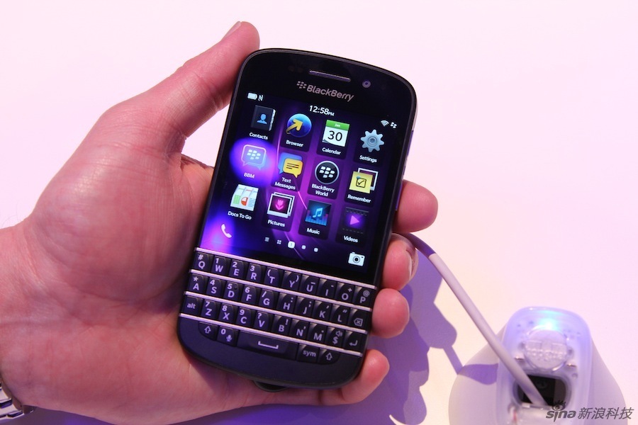 BlackBerry dévoile ses deux nouveaux smartphones le Z10 et le Q10 (37)