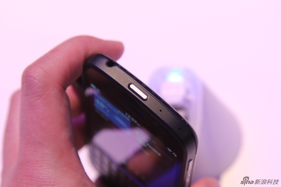 BlackBerry dévoile ses deux nouveaux smartphones le Z10 et le Q10 (31)