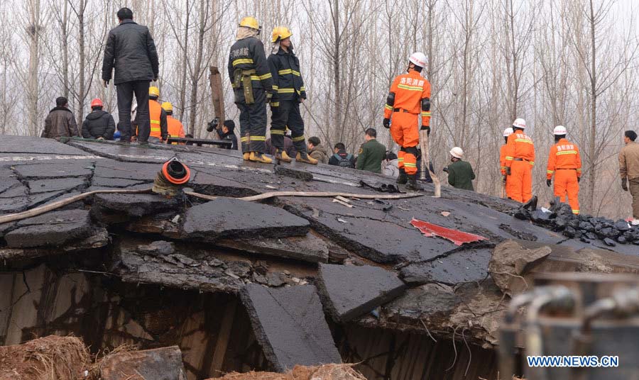 Chine : huit morts et 13 blessés dans l'effondrement d'un viaduc autoroutier (2)