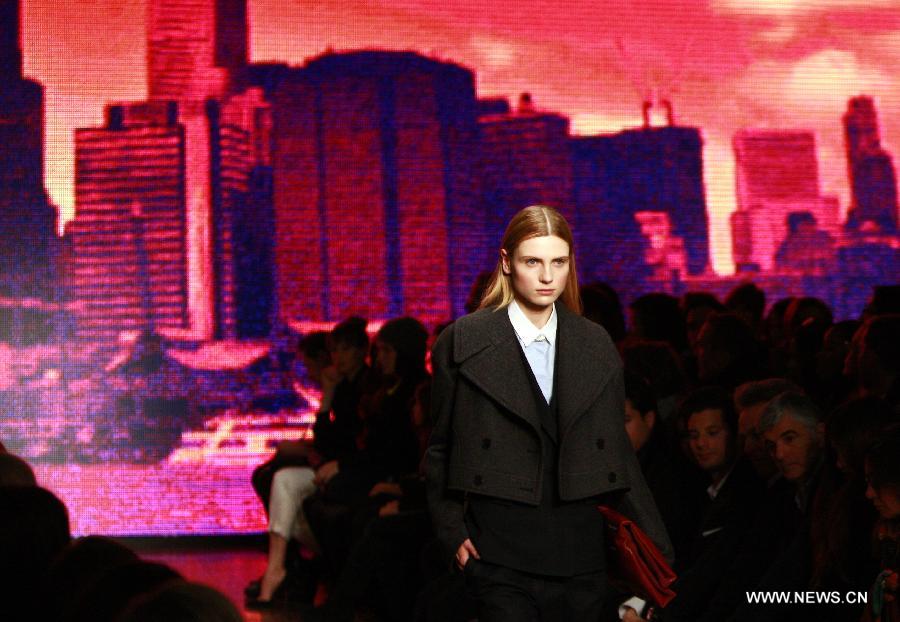Semaine de la mode de New York: défilé DKNY automne 2013 (6)