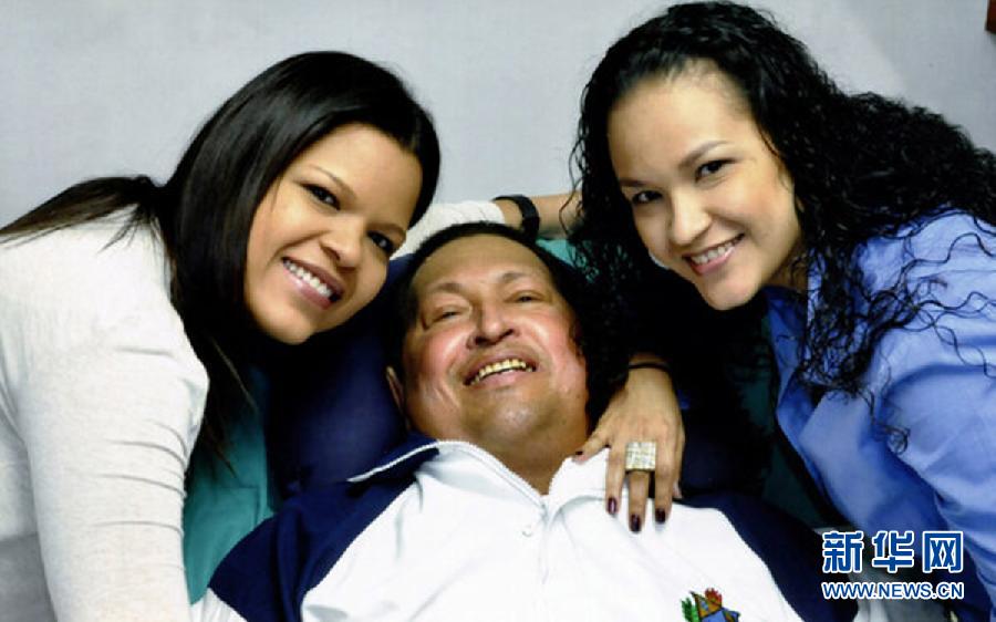 Deux mois après son opération, Hugo Chavez a retrouvé le sourire