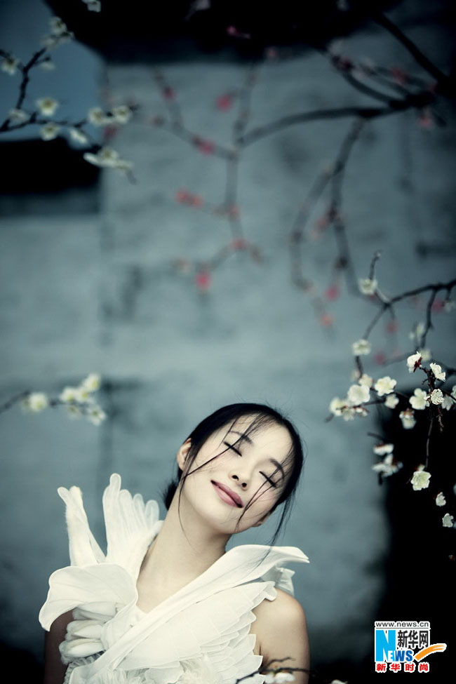L'actrice chinoise Jiang Yiyan illustre un magazine de mode (4)