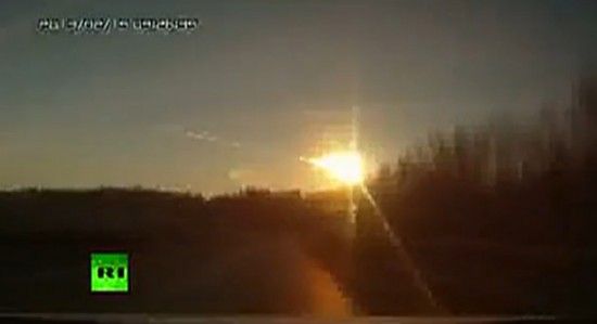 La météorite de Chelyabinsk aurait pu être percutée par un OVNI (4)