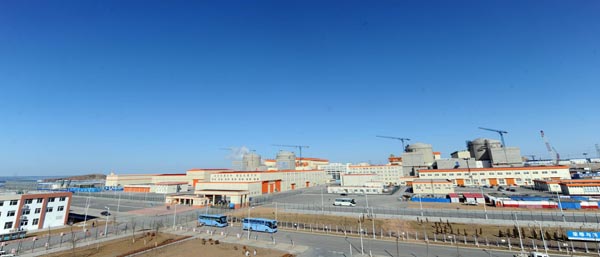Le 19 février 2013, cliché de la centrale nucléaire de Hongyanhe qui se trouve près de la ville de Wafangdian dans la province du Liaoning au nord-est de la Chine. C'est la première centrale nucléaire et plus grand projet d'énergie dans le nord de la Chine.[Photo/Xinhua]