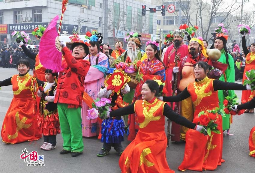 Beijing : magnifique défilé déguisé pour clôturer le Nouvel An chinois (21)