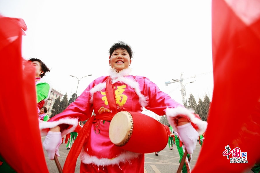 Beijing : magnifique défilé déguisé pour clôturer le Nouvel An chinois (22)