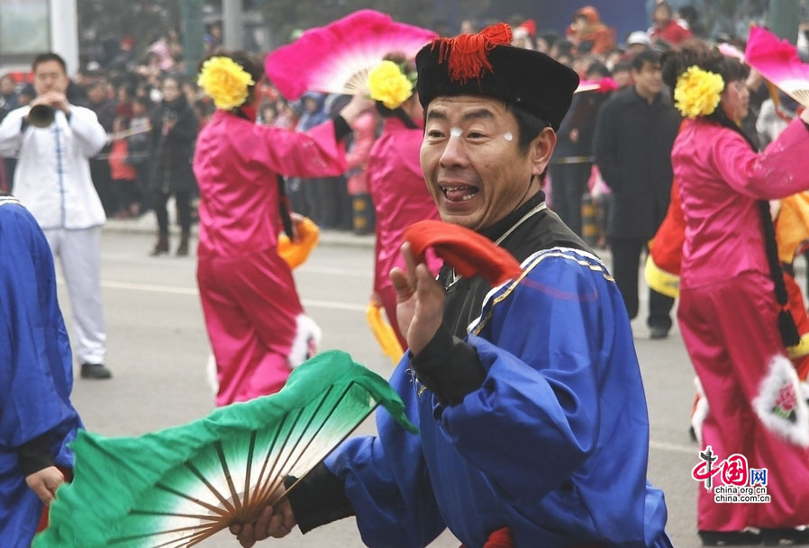 Beijing : magnifique défilé déguisé pour clôturer le Nouvel An chinois (16)