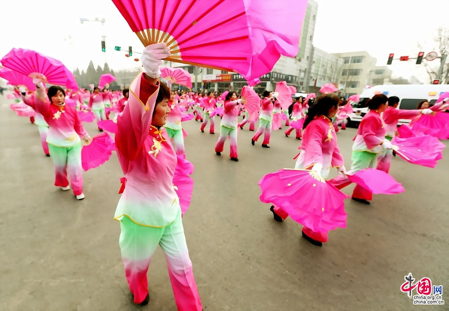 Beijing : magnifique défilé déguisé pour clôturer le Nouvel An chinois (6)