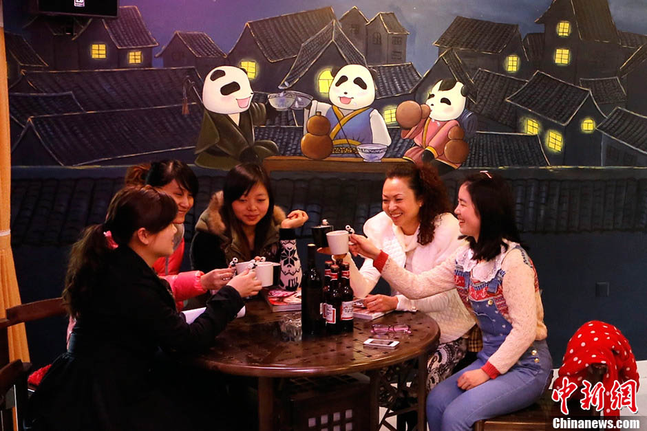 Ouverture du premier hôtel du monde sur le thème du panda au pied du Mont Emei (5)