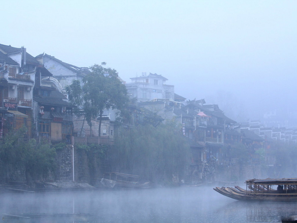 La vieille ville de Fenghuang, paradis tranquille de l'ethnie Miao (3)