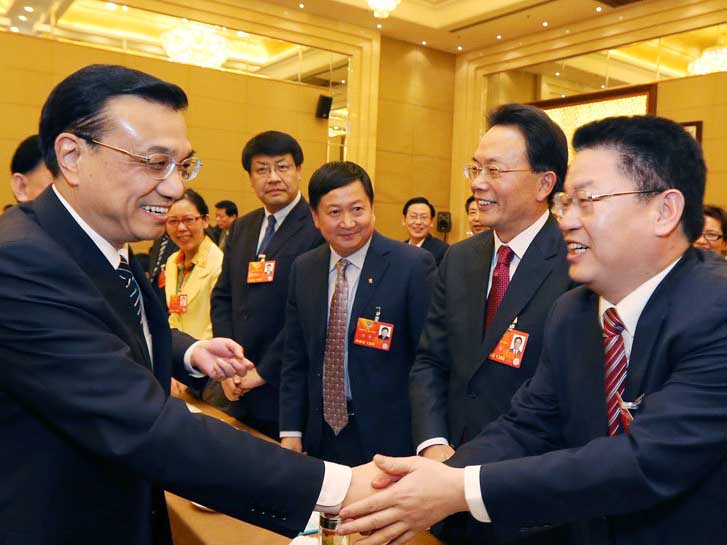 Li Keqiang met l'accent sur le développement à long terme