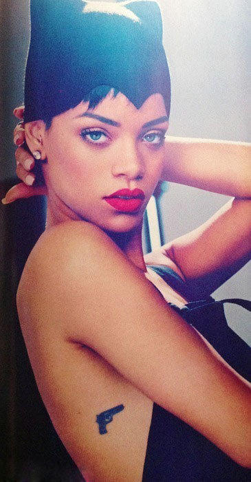 Rihanna en couverture du magazine ELLE UK (5)