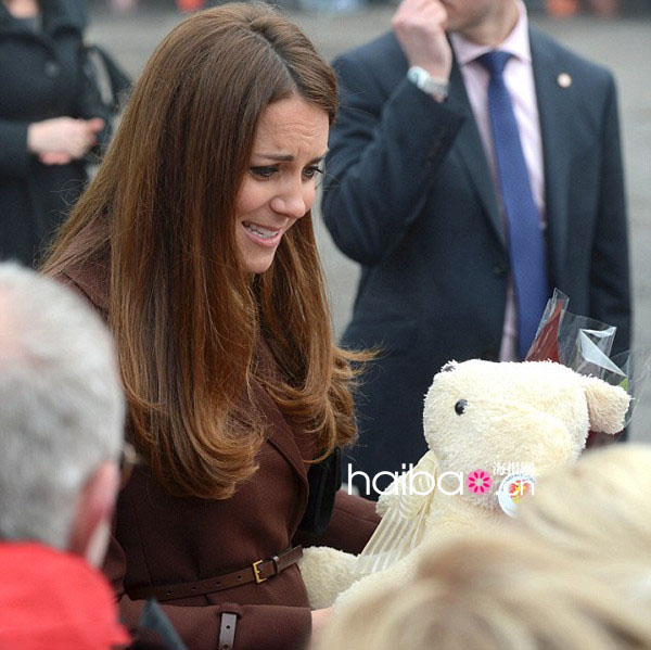 Kate Middleton attend une fille ! (2)