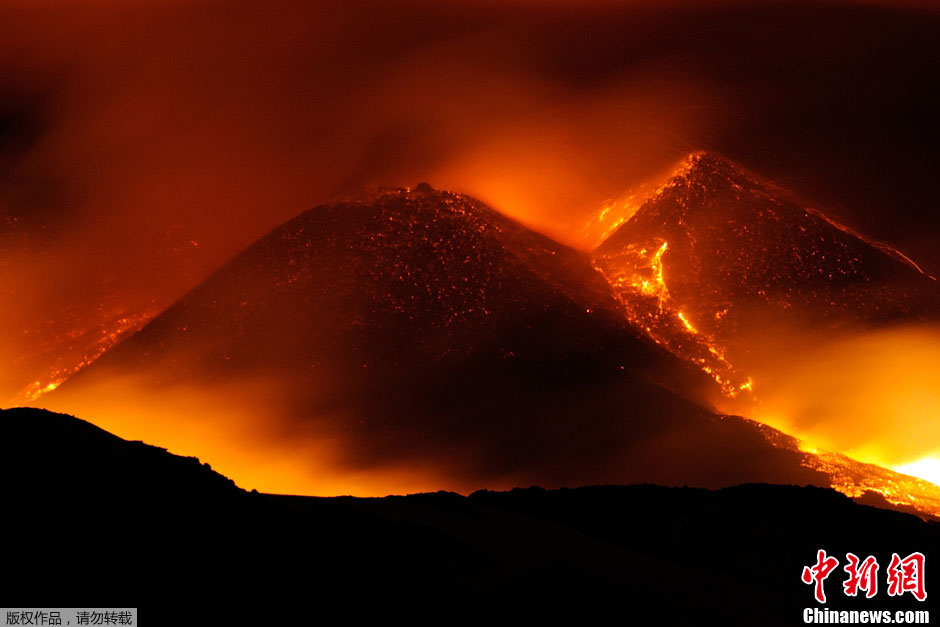 Italie : le mont Etna connaît sa 7e éruption de l'année (2)