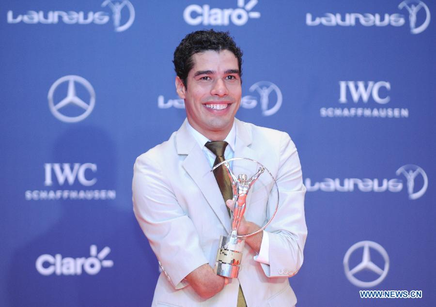 Le 11 mars au soir, Daniel Dias, sextuple champion olympique en natation à Londres, a été élu sportif handisport de l'année aux Laureus Awards, à Rio de Janeiro. Le Prix Laureus, ou Laureus World Sports Awards, est reconnu comme le plus prestigieux des prix du calendrier sportif international, et la cérémonie de remise qui l'accompagne est un événement spectaculaire réunissant des vedettes sportives du monde entier venus saluer les hommes et les femmes aux performances les plus brillantes de l'année écoulée.