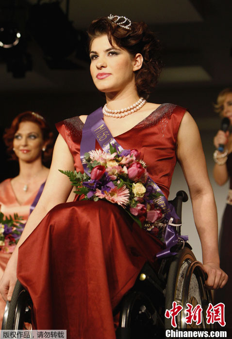 Un concours de beauté sur fauteuil roulant (2)