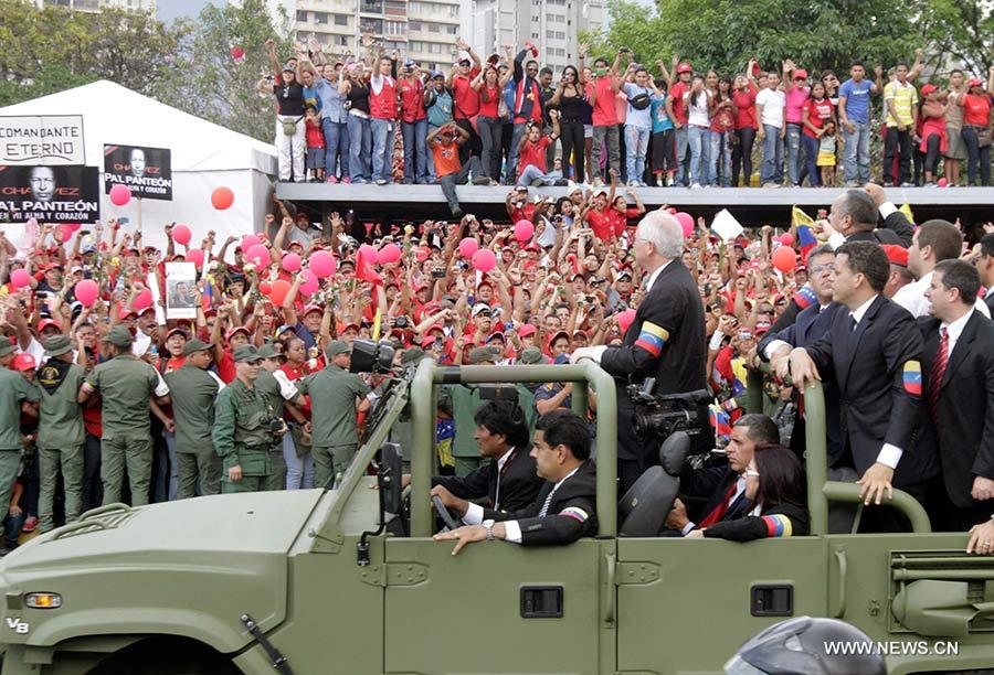 Venezuela : la dépouille de Chavez transférée dans un musée militaire  (2)