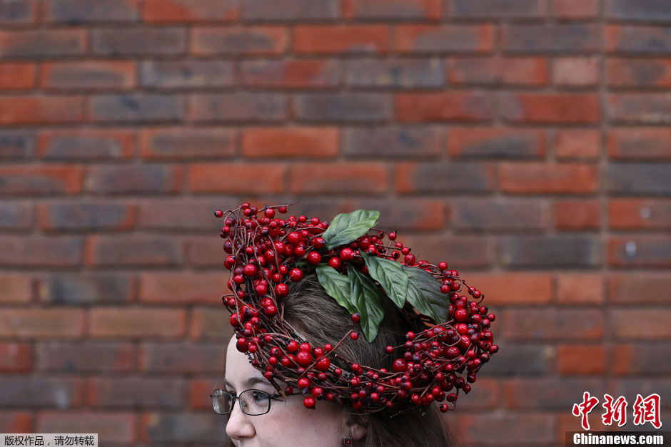 Défilé de chapeaux au Festival de Cheltenham (20)
