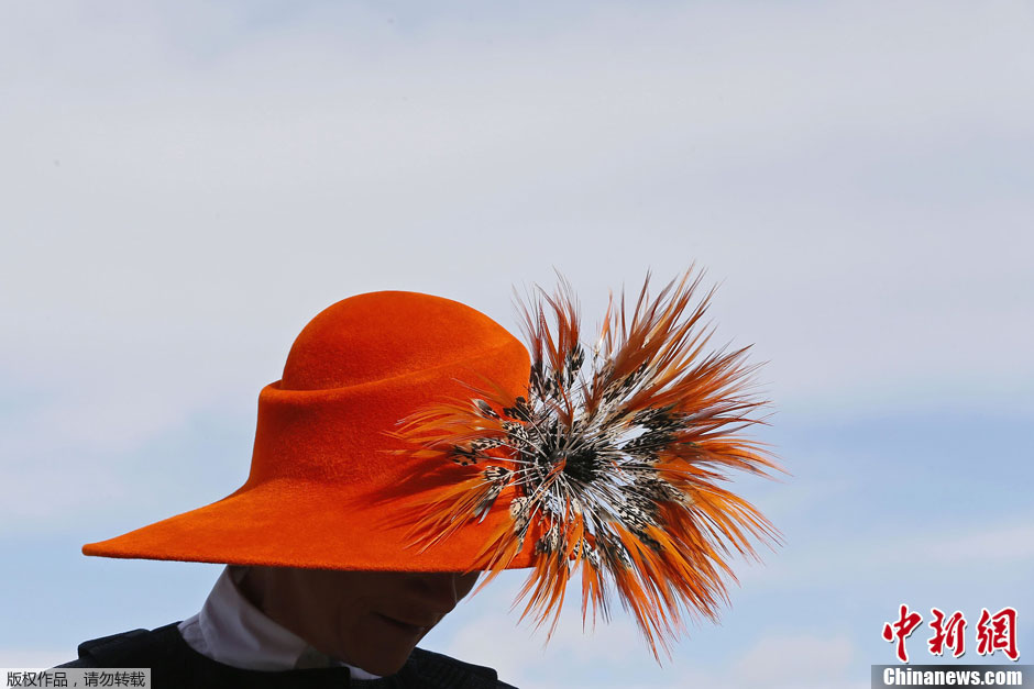 Défilé de chapeaux au Festival de Cheltenham (17)