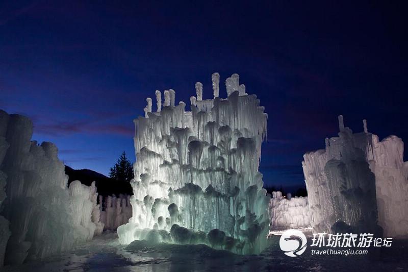 Un château entièrement réalisé en glace au Colorado (7)