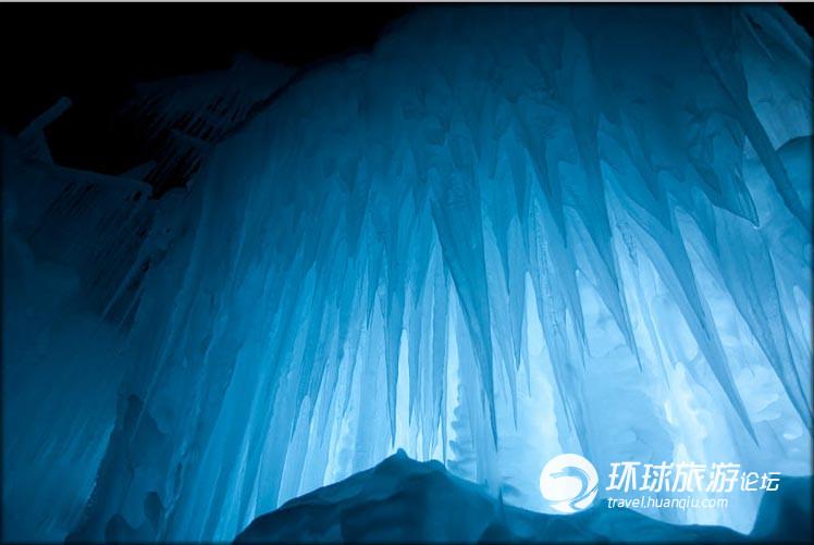 Un château entièrement réalisé en glace au Colorado (8)