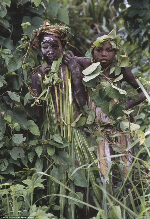 Les décorations tribales d'Afrique - une mode de la nature (16)