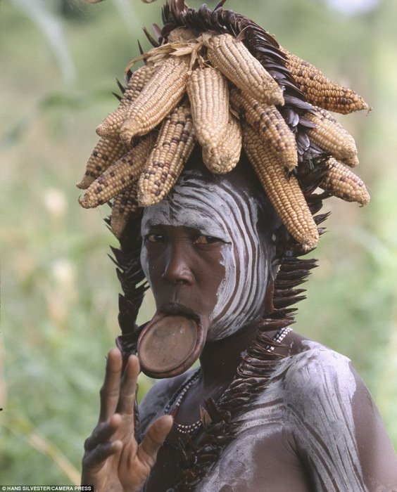 Les décorations tribales d'Afrique - une mode de la nature (9)
