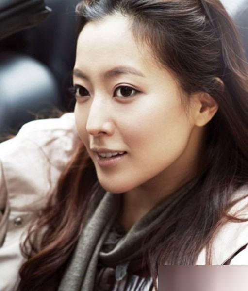 10. Kim Hee Seon