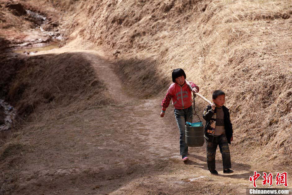 La sécheresse menace l'eau potable dans le Gansu (3)