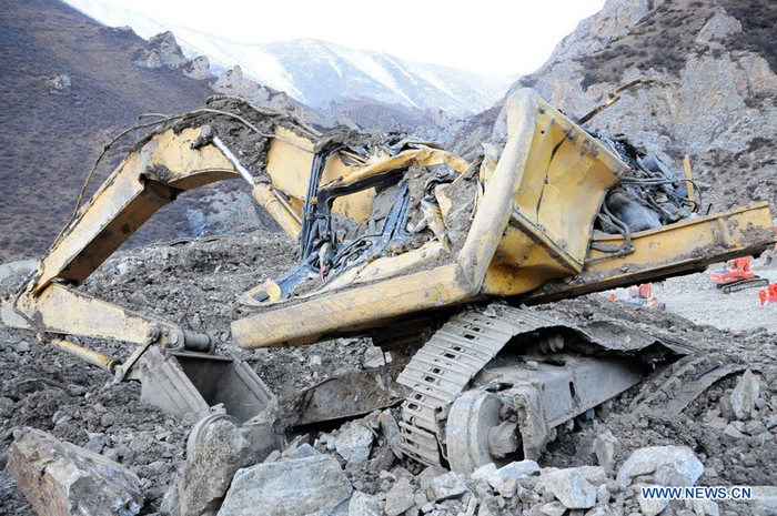 83 personnes ensevelies suite à un glissement de terrain dans une zone minière au Tibet (2)