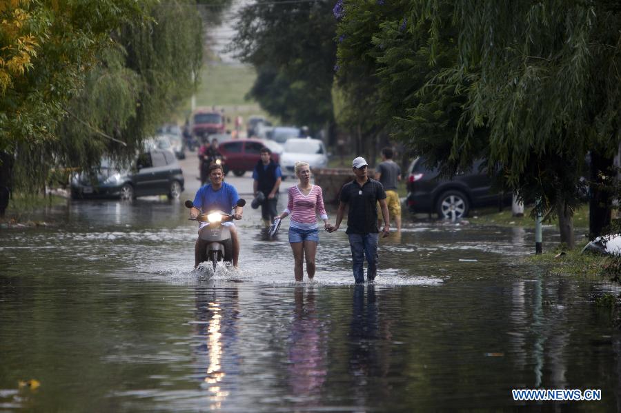 46 morts dans des inondations en Argentine  (9)