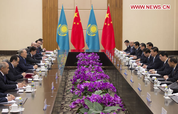 Les présidents chinois et kazakh s'entretiennent sur les relations bilatérales (3)