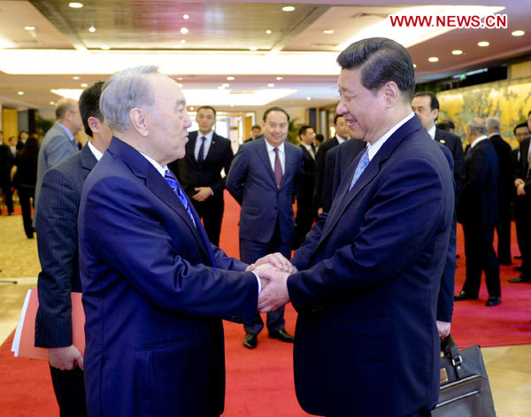 Les présidents chinois et kazakh s'entretiennent sur les relations bilatérales