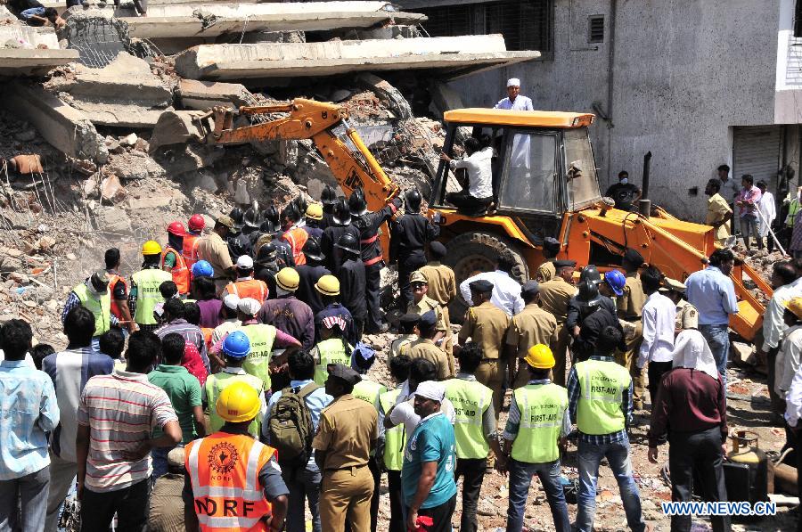 Effondrement d'un immeuble près de Bombay : 71 morts (nouveau bilan)  (5)