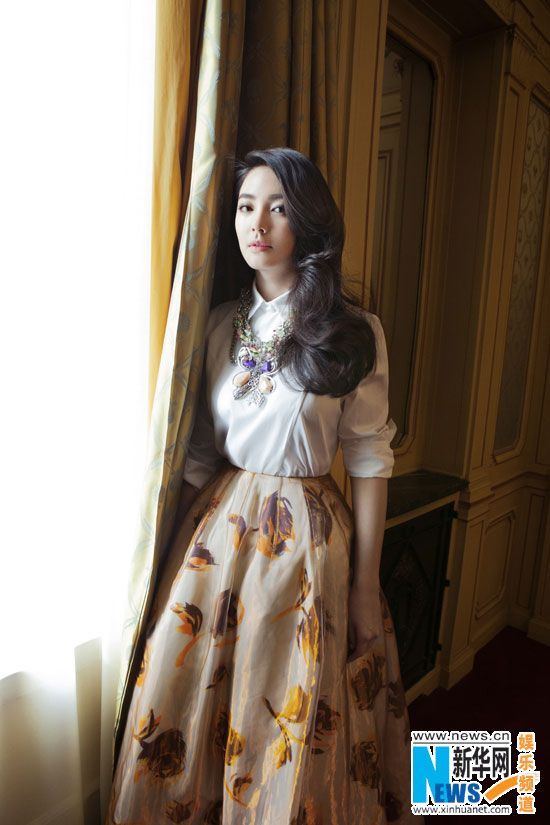 L'actrice chinoise Zhang Yuqi élégante à Paris (6)