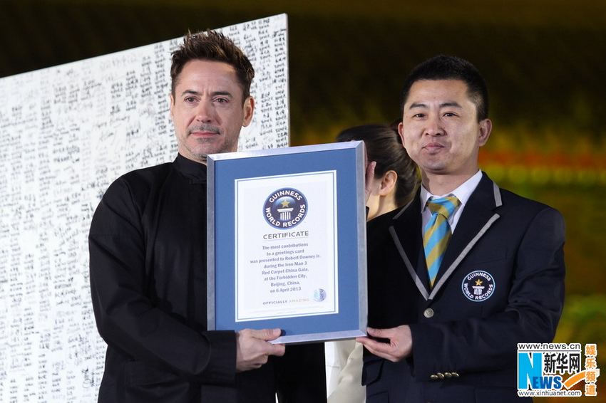 Robert Downey Jr. : Iron Man célèbre son anniversaire en Chine (10)