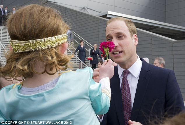 Elle a refusé le baiser du prince William (4)