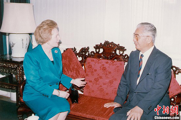 Les quatre visites historiques de Margaret Thatcher en Chine (4)