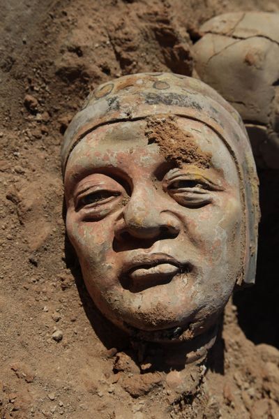 Sculpture en argile découverte dans la Région Autonome de Mongolie intérieure.