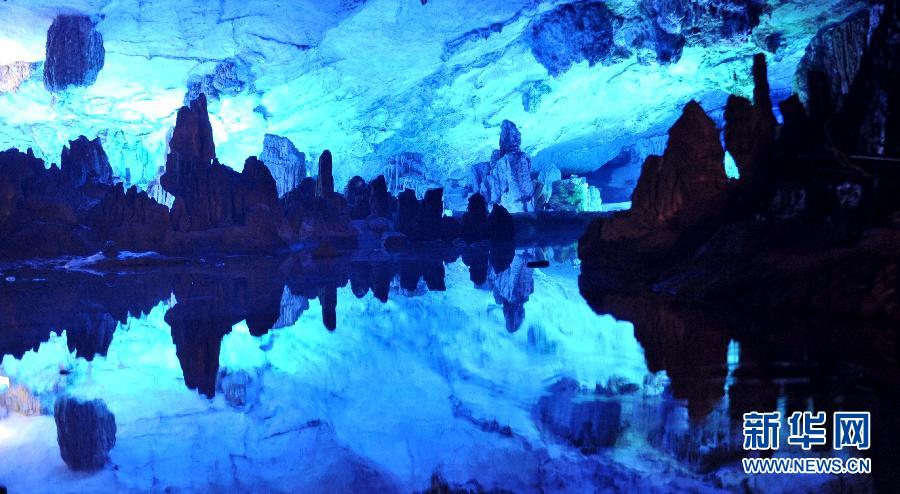 La grotte des flûtes de roseau de Ludiyan, un musée d'art naturel