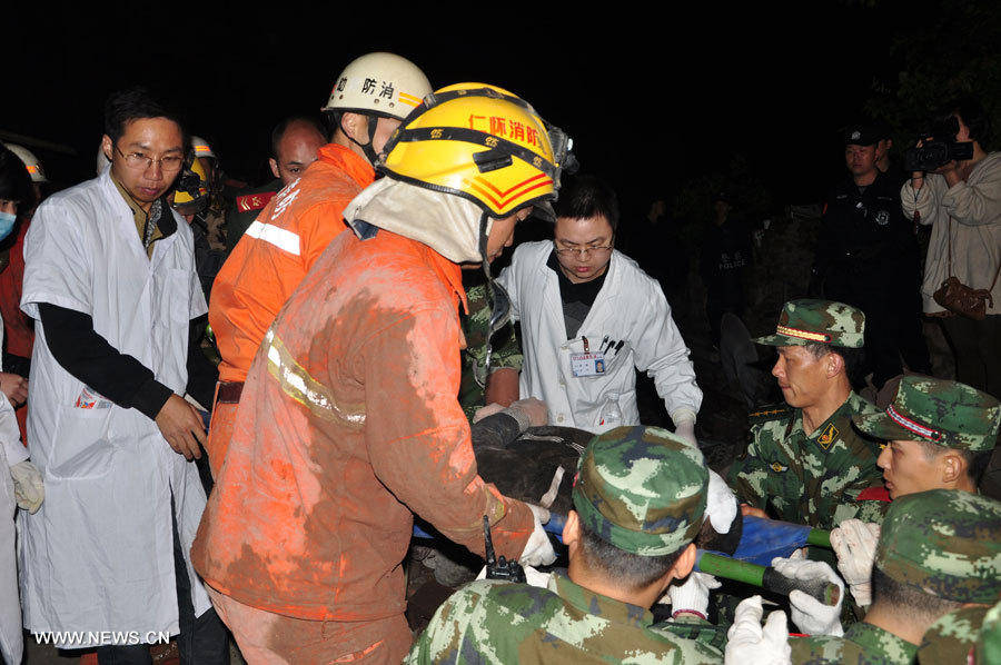 3 morts et 7 blessés dans l'effondrement d'un atelier au Guizhou  (3)