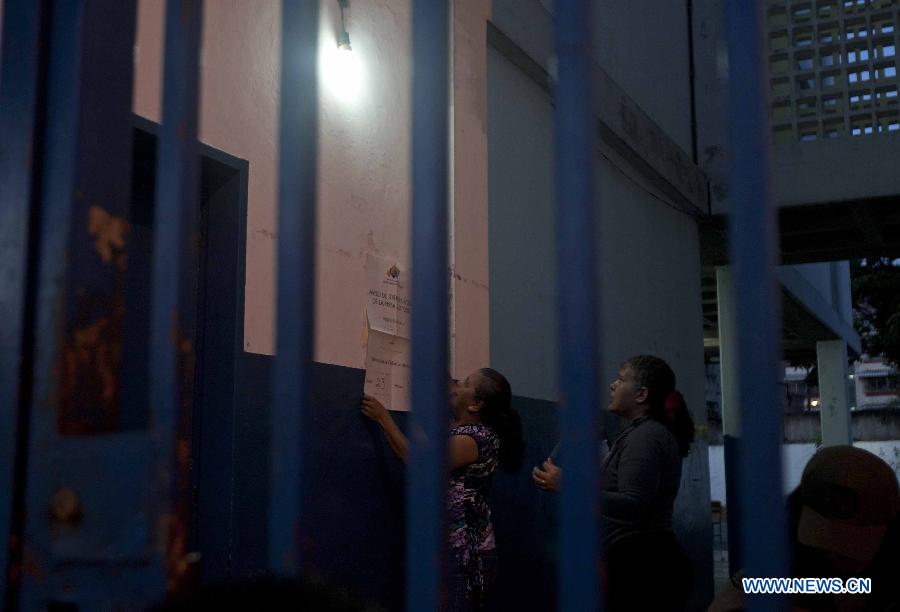 Venezuela/présidentielle : fermeture des bureaux de vote (8)