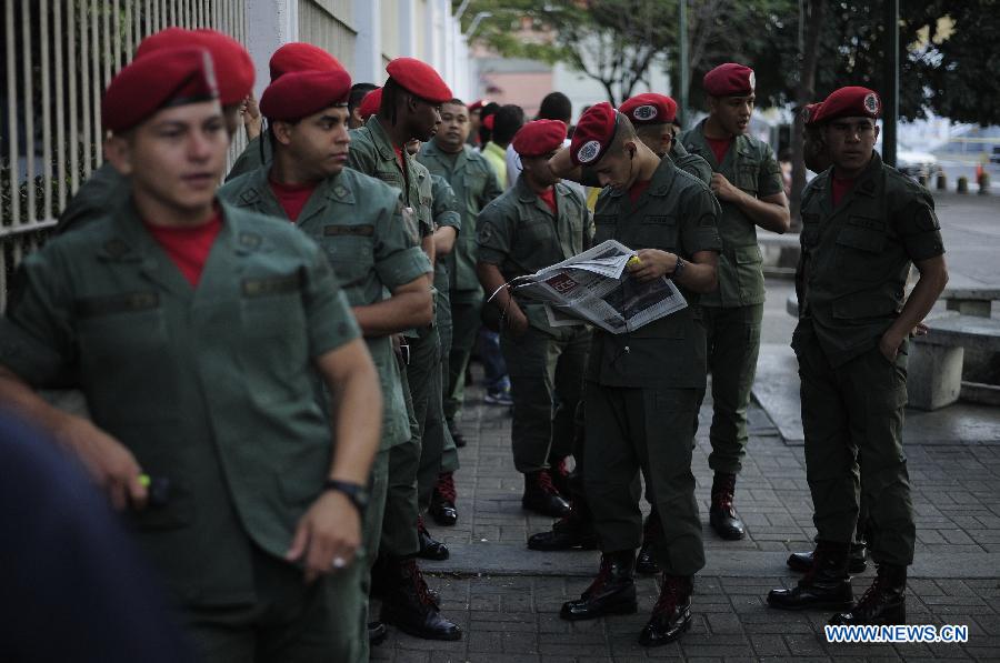 Venezuela/présidentielle : fermeture des bureaux de vote (10)