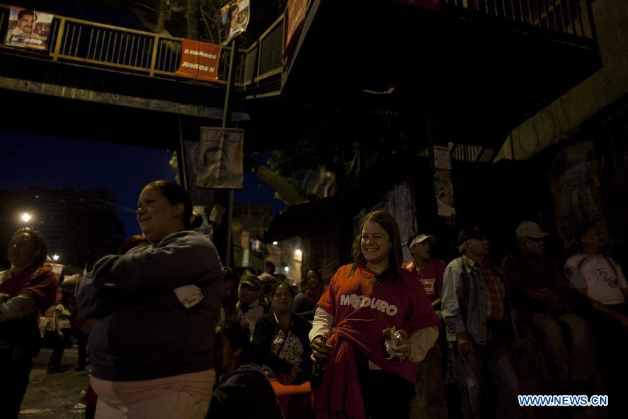 Venezuela/présidentielle : fermeture des bureaux de vote (9)