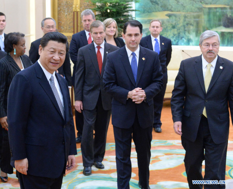 Xi Jinping rencontre les participants au 2e Forum des gouverneurs chinois et américains