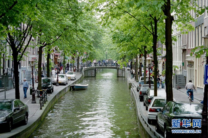 Les canaux d'Amsterdam, aux Pays-Bas.