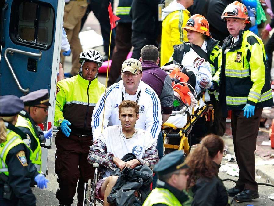 Deux explosions au marathon de Boston : au moins deux morts et de nombreux blessés (5)