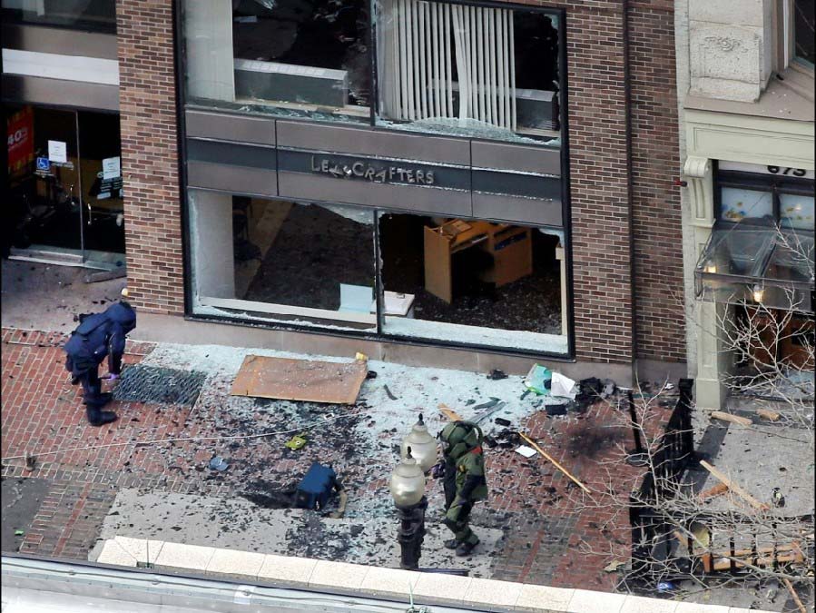Deux explosions au marathon de Boston : au moins deux morts et de nombreux blessés