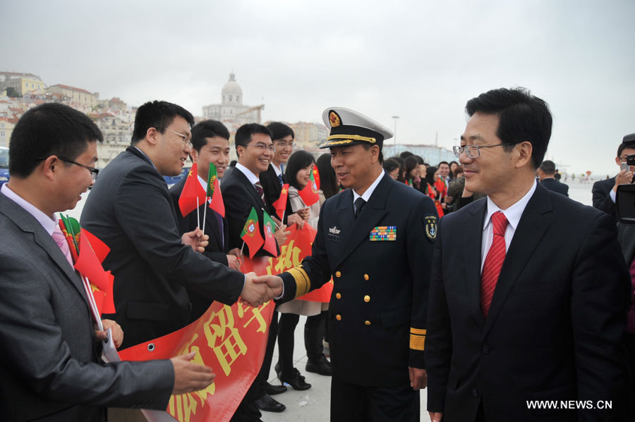 La flottille de l'escorte navale chinoise en visite au Portugal (2)