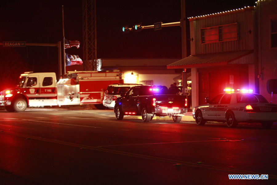Jusqu'à 15 morts dans une explosion survenue dans une usine d'engrais au Texas (2)